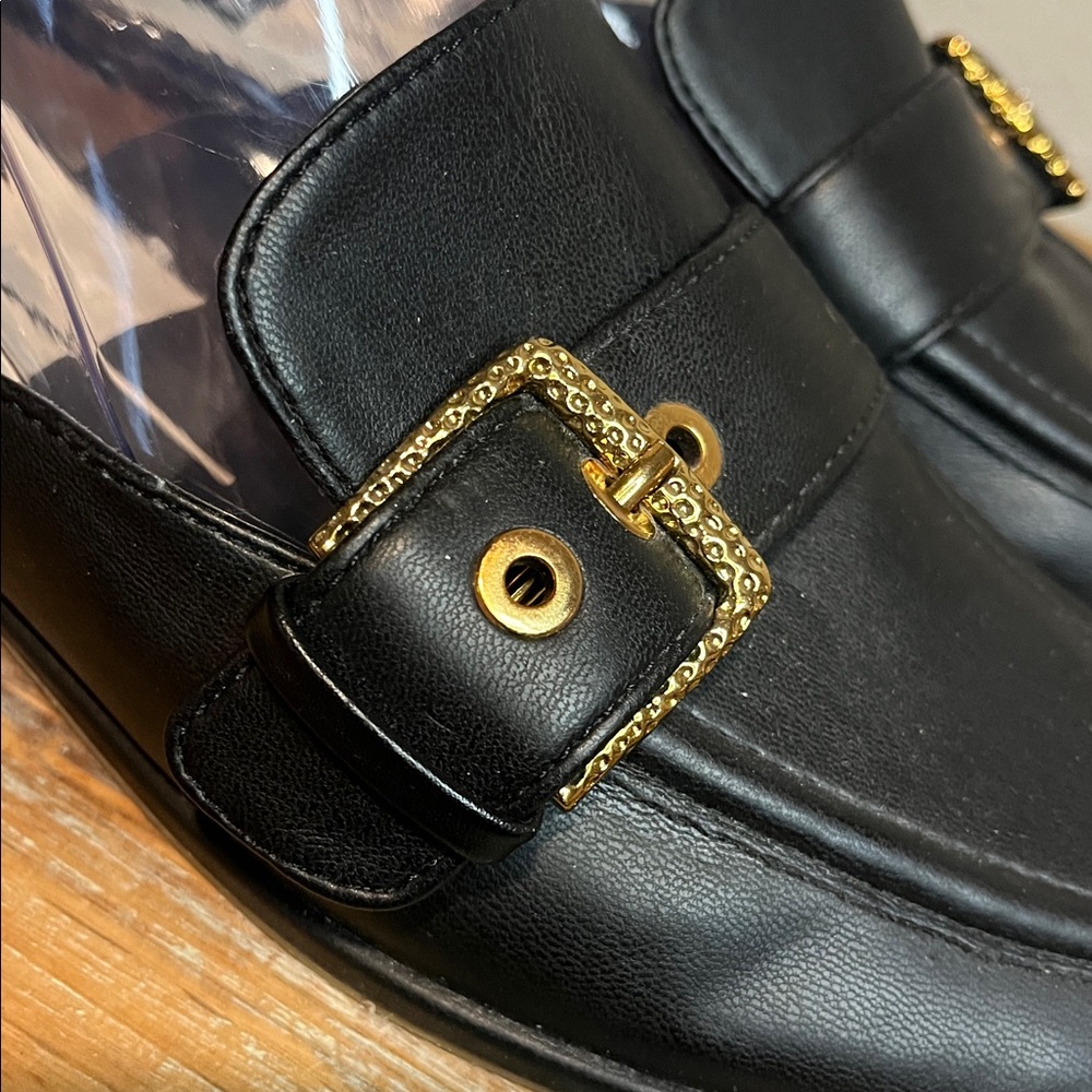 Dolce Vita Meegan mules with a gold buckle across the front size 8 - Picture 3 of 8